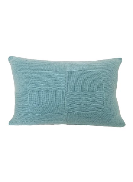 CHARLES PILLOW