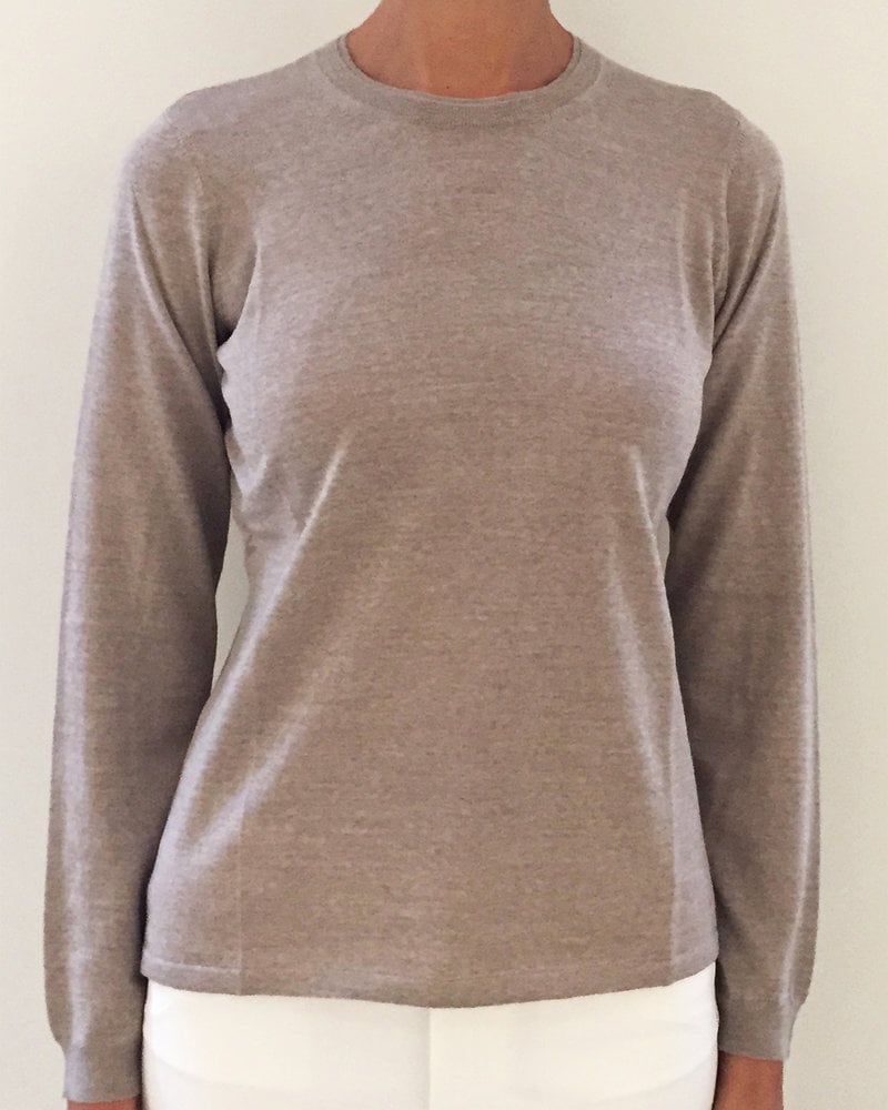 SUPERFINE LIGHT WEIGHT CREW SWEATER: BEIGE