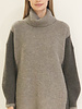 TWO-TONES CASHMRE ROLL NECK WITH BALLOON SLEEVES: GRAY-ANTHRACITE