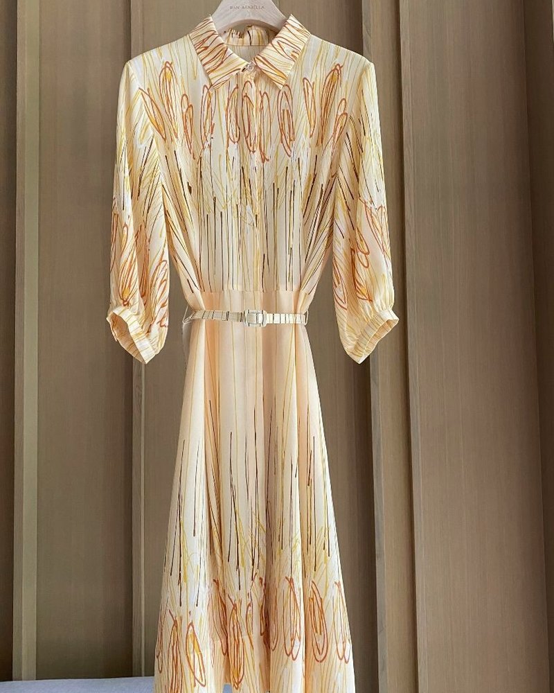 SILK DRESS WITH BLOUSON SLEEVE: ABSTRACT-BUTTER