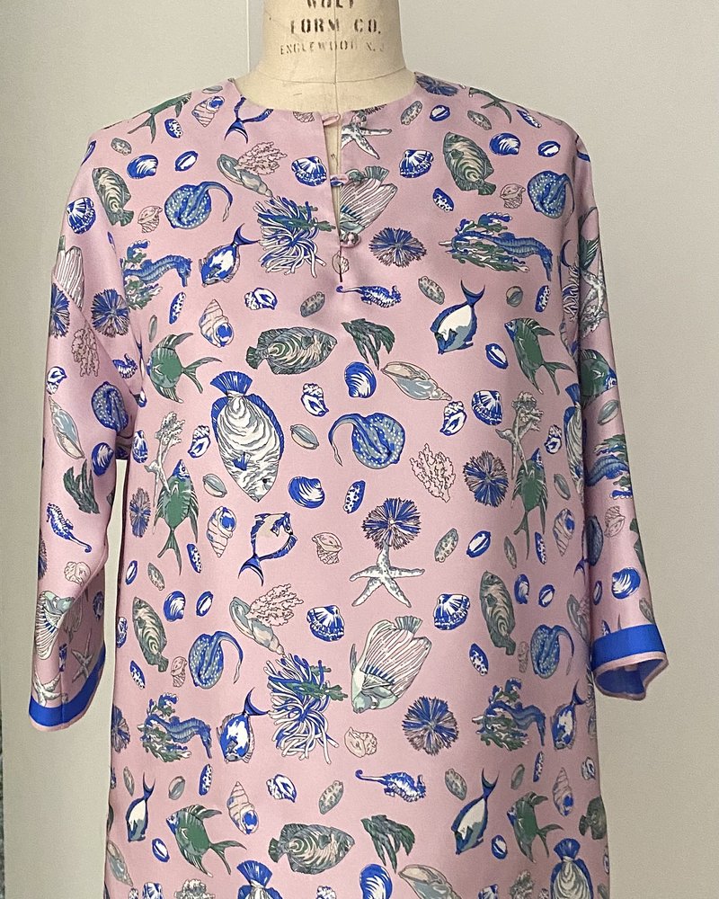 SILK TUNIC WITH KNOT BUTTONS: FISH PINK