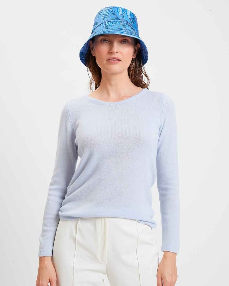 GIULIA 100% CASHMERE KNITTED CREW NECK:  LIGHT BLUE