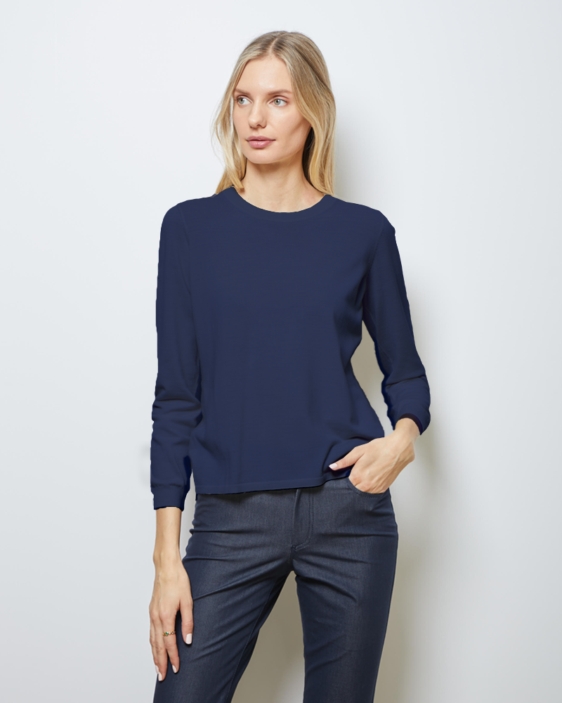 SUPERFINE LIGHT WEIGHT CREW SWEATER: NAVY