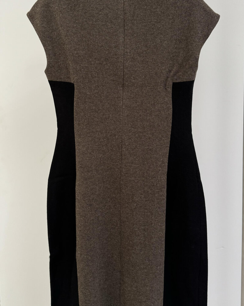 TWO-TONE DRESS: CASHMERE WOOL JERSEY: GRAY-BROWN: LARGE