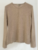 LS KNITTED CREW WITH CENTER PIPING: SAND