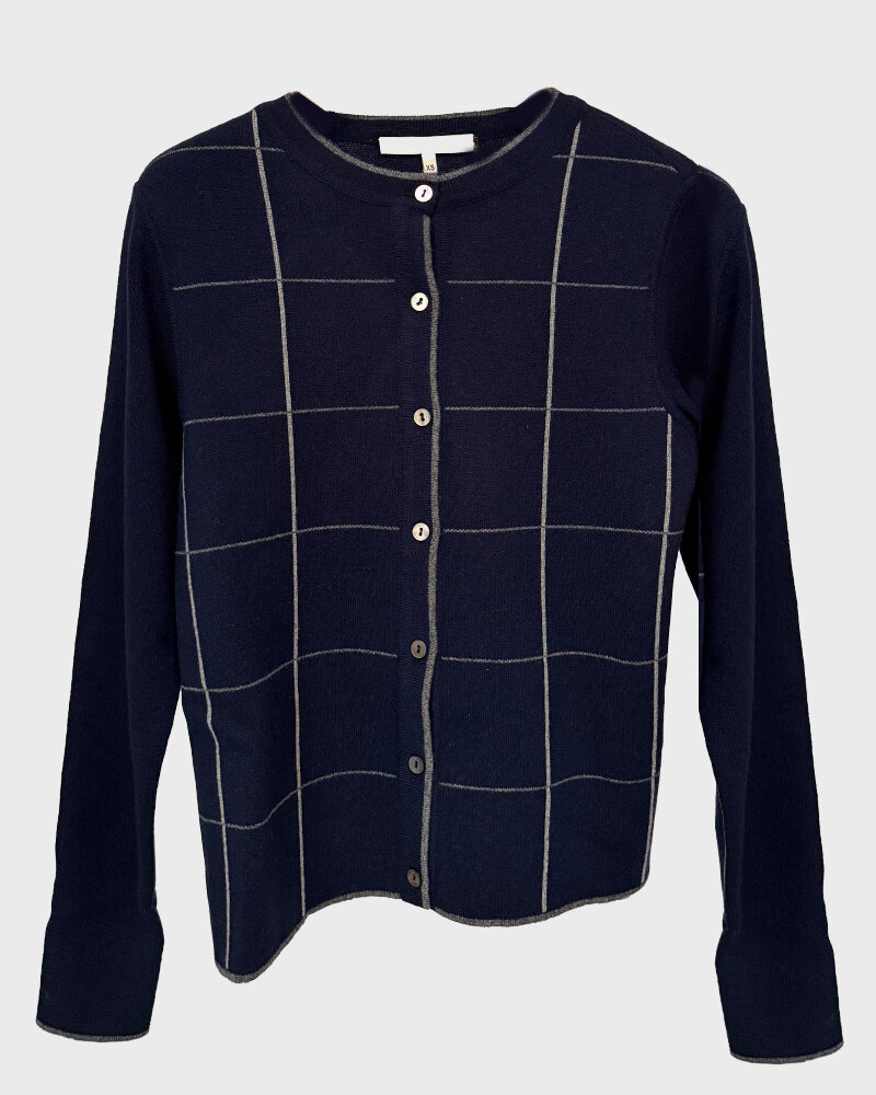 CASHMERE PLAID CARDIGAN: NAVY-GRAY
