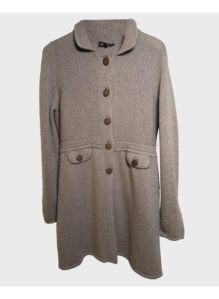 CASHMERE KNITTED SWEATER WITH BUTTON DETAILS: CLAY