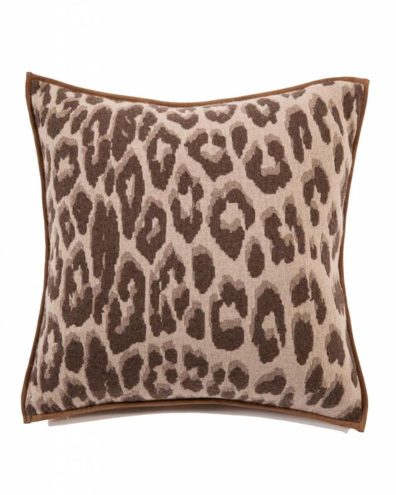 KNITTED LEOPARD PILLOW: 21" X 21": SAND