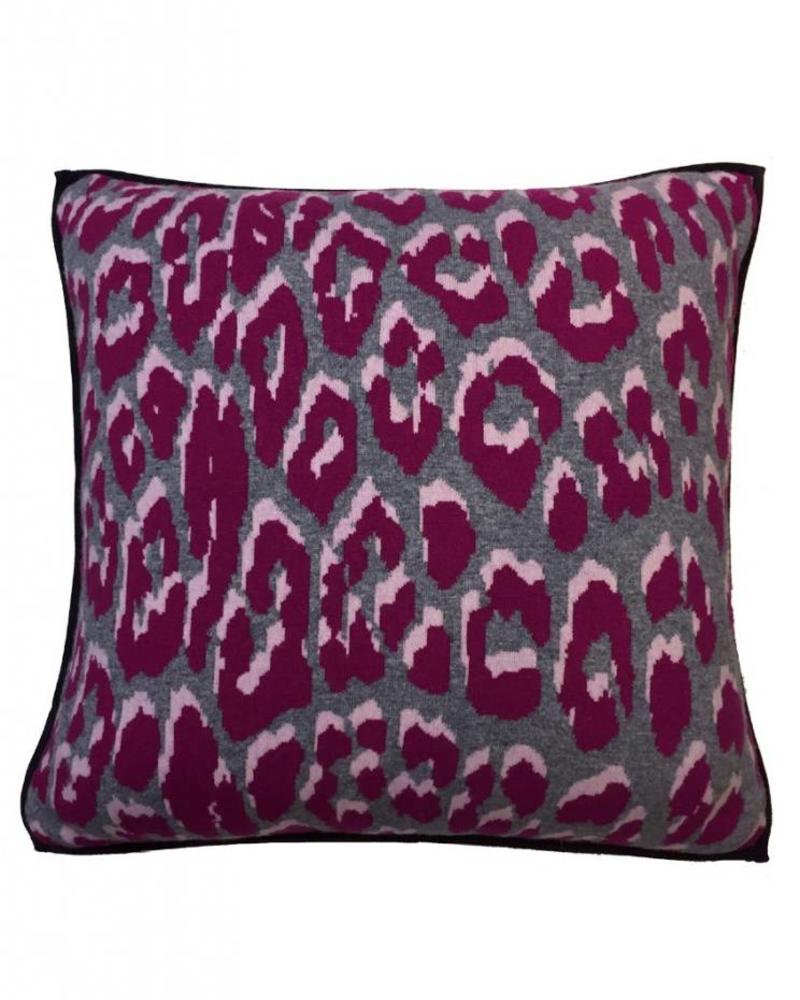 KNITTED LEOPARD PILLOW: 21" X 21": PINK