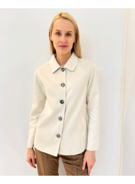 CASHMERE BUTTON DOWN SHIRT JACKET: BEIGE-IVORY