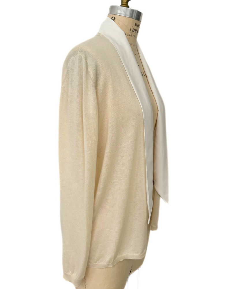 CASHMERE CARDIGAN WITH SILK COLLAR: IVORY