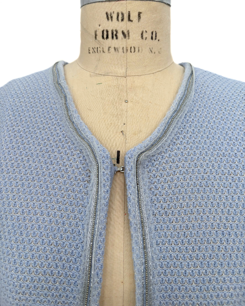 CASHMERE SHORT EMBELLISHED JACKET: LIGHT BLUE