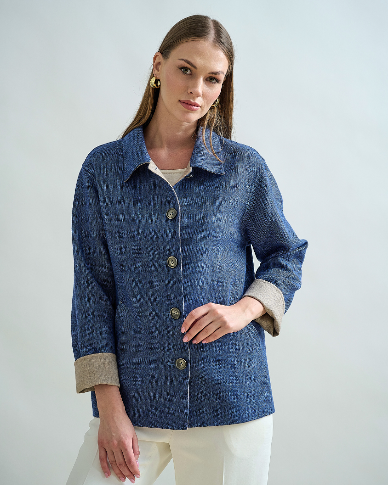 CASHMERE BUTTON DOWN SHIRT JACKET: NAVY BLUE- BEIGE