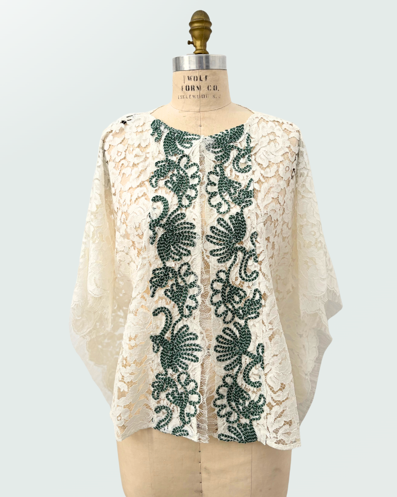 LACE EMBRODERY CAPE : GREEN-IVORY