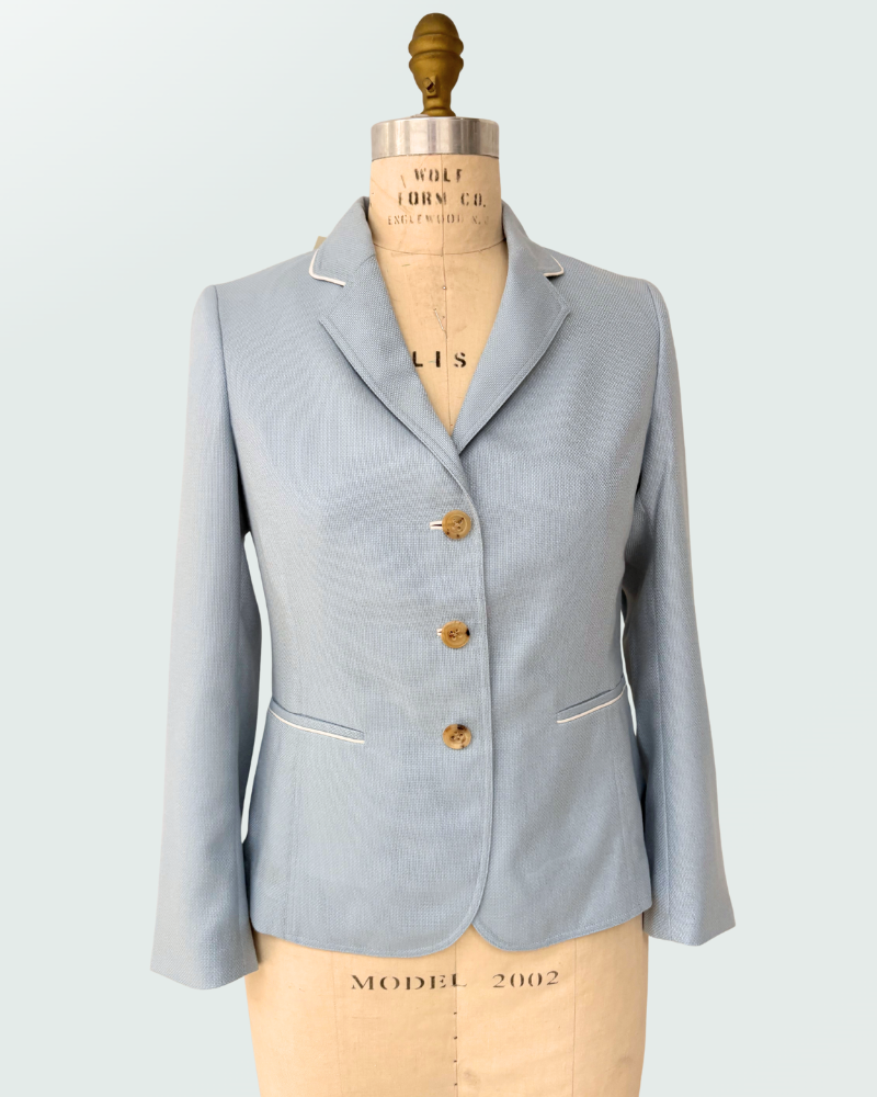3 BUTTON CASHMERE BLAZER: LIGHT BLUE