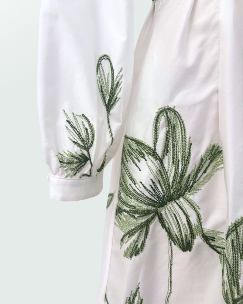 BUTTON-DOWN SHIRT DRESS: GREEN FLORAL EMBROIDERY ON IVORY