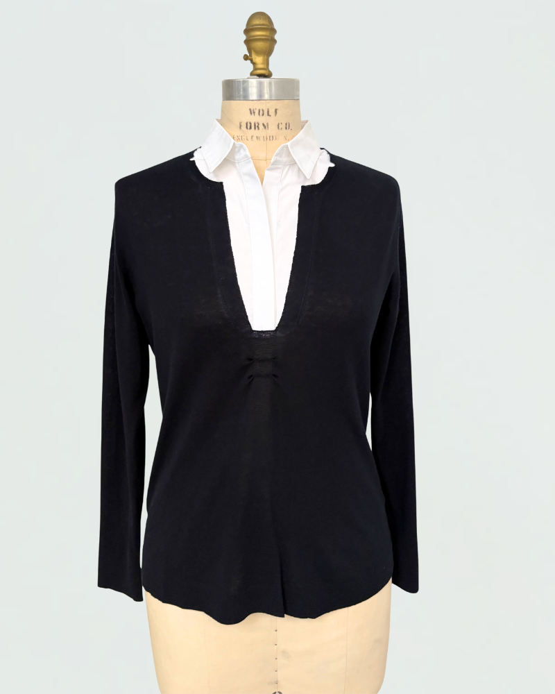 V-NECK SWEATER WITH POPELIN COLLAR: NAVY
