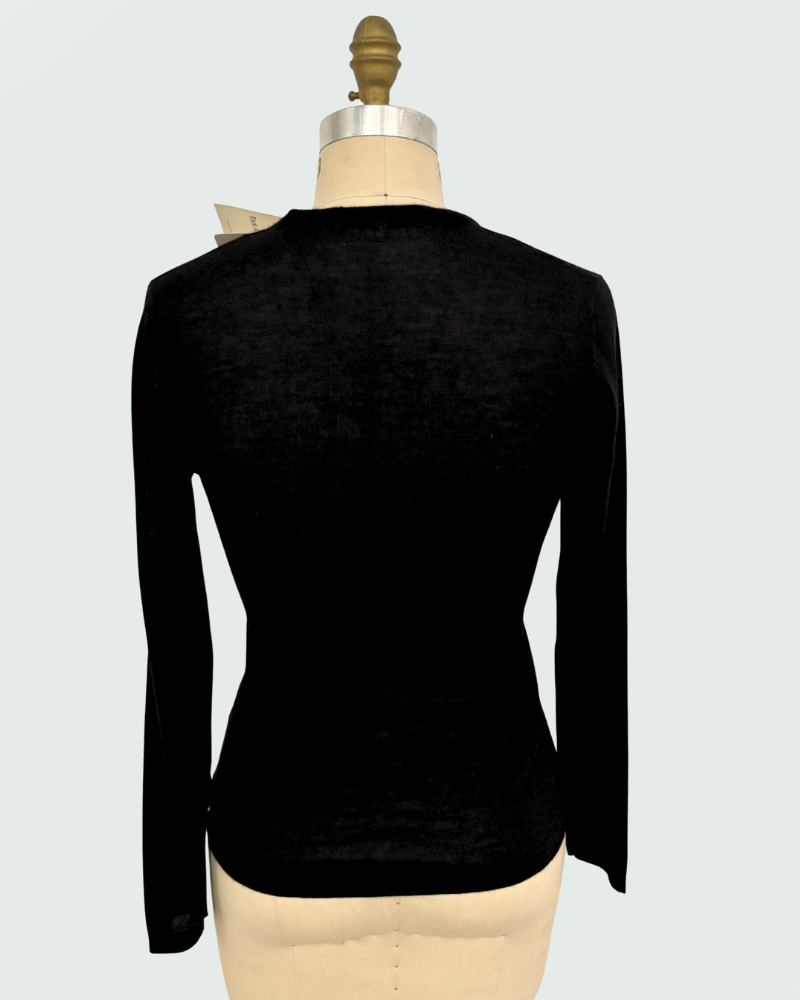 V NECK WITH CABLE: SUPERFINE CASHMERE WITH KNIT CABLE: BLACK