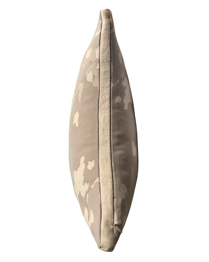 SILK CREPE PRINTED PILLOW W/ LINEN TRIM: 12"X18": LEOPARD-GRAY