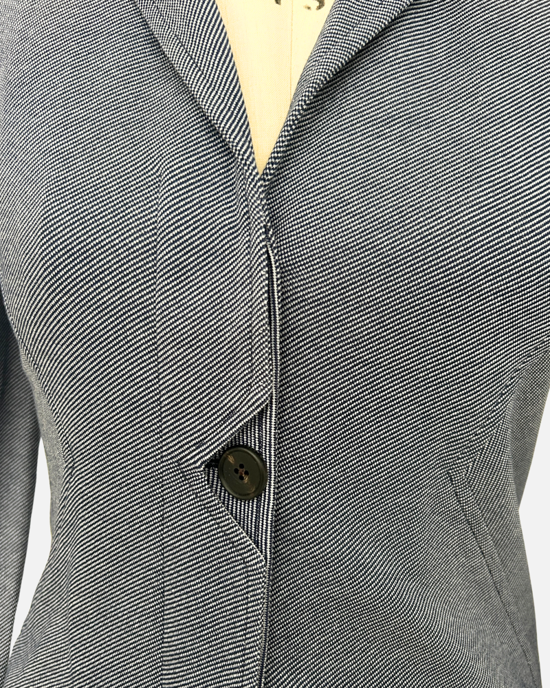 JERSEY STRIPED 1 BUTTON BLAZER: BLUE-WHITE