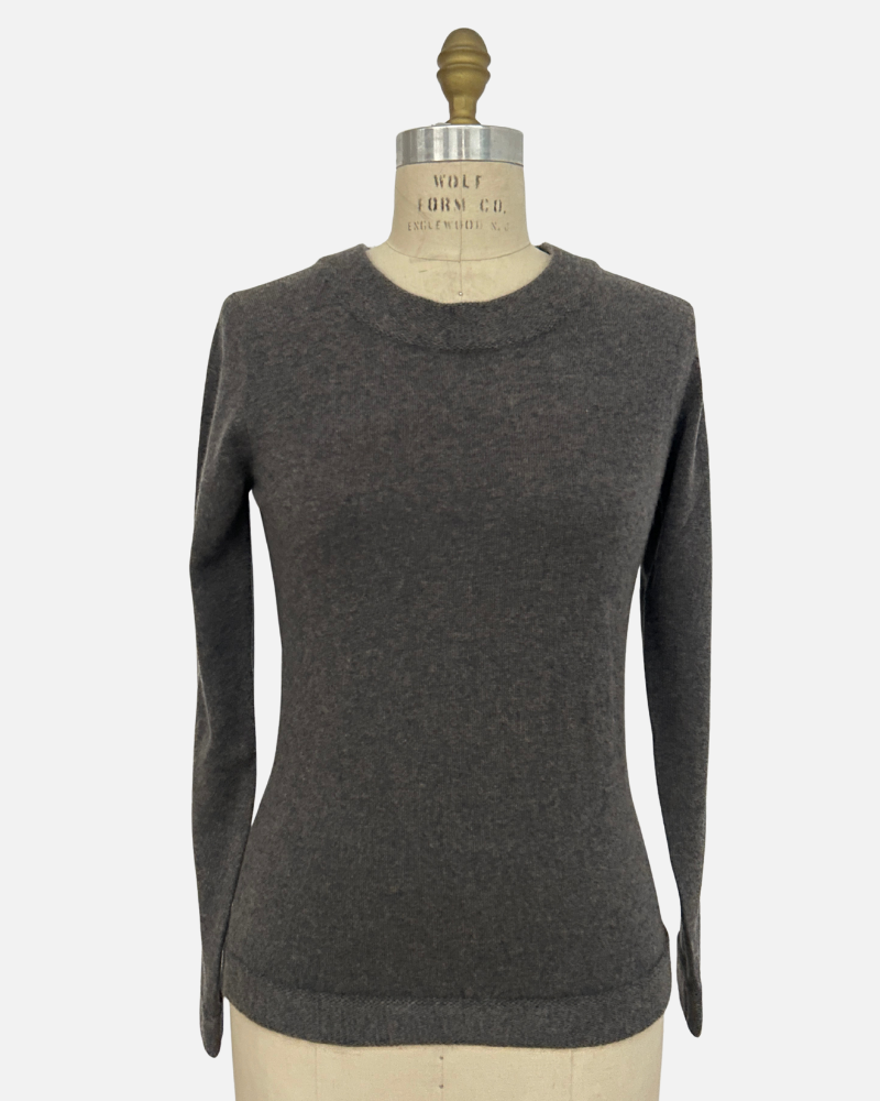 CASHMERE CREW NECK WITH JEWEL KNIT DETAIL: ANTHRACITE