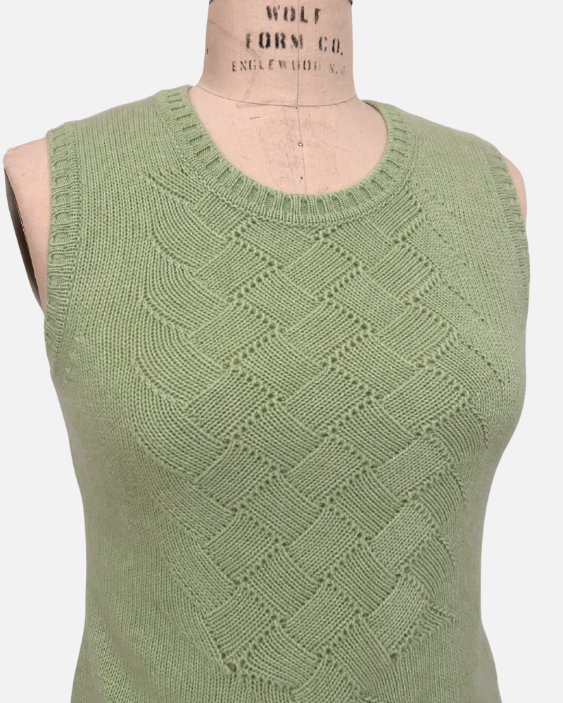 FRANCESCA BASKET WEAVE TANK TOP: APPLE