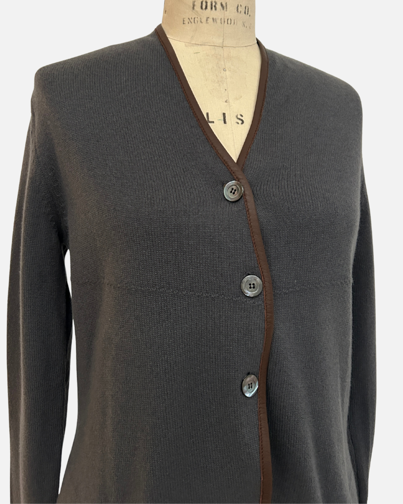 KNITTED SWEATER JACKET WITH LEATHER PIPING, ZINC GRAY