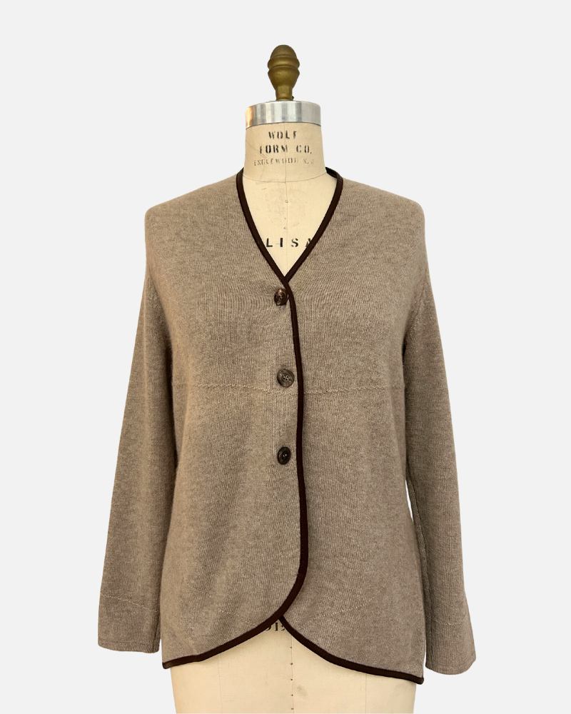 KNITTED SWEATER JACKET WITH BROWN LEATHER PIPING, TAUPE