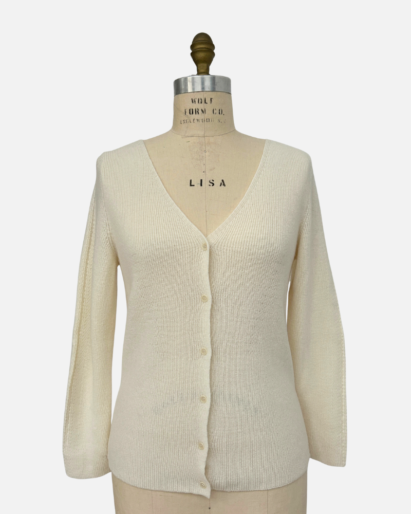CASHMERE SHORT BUTTON FRONT CARDIGAN WITH TANK: IVORY