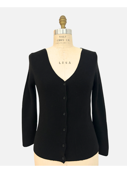 CASHMERE SHORT BUTTON FRONT CARDIGAN WITH TANK: BLACK