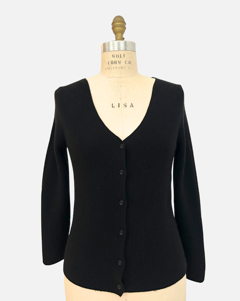 CASHMERE SHORT BUTTON FRONT CARDIGAN WITH TANK: BLACK