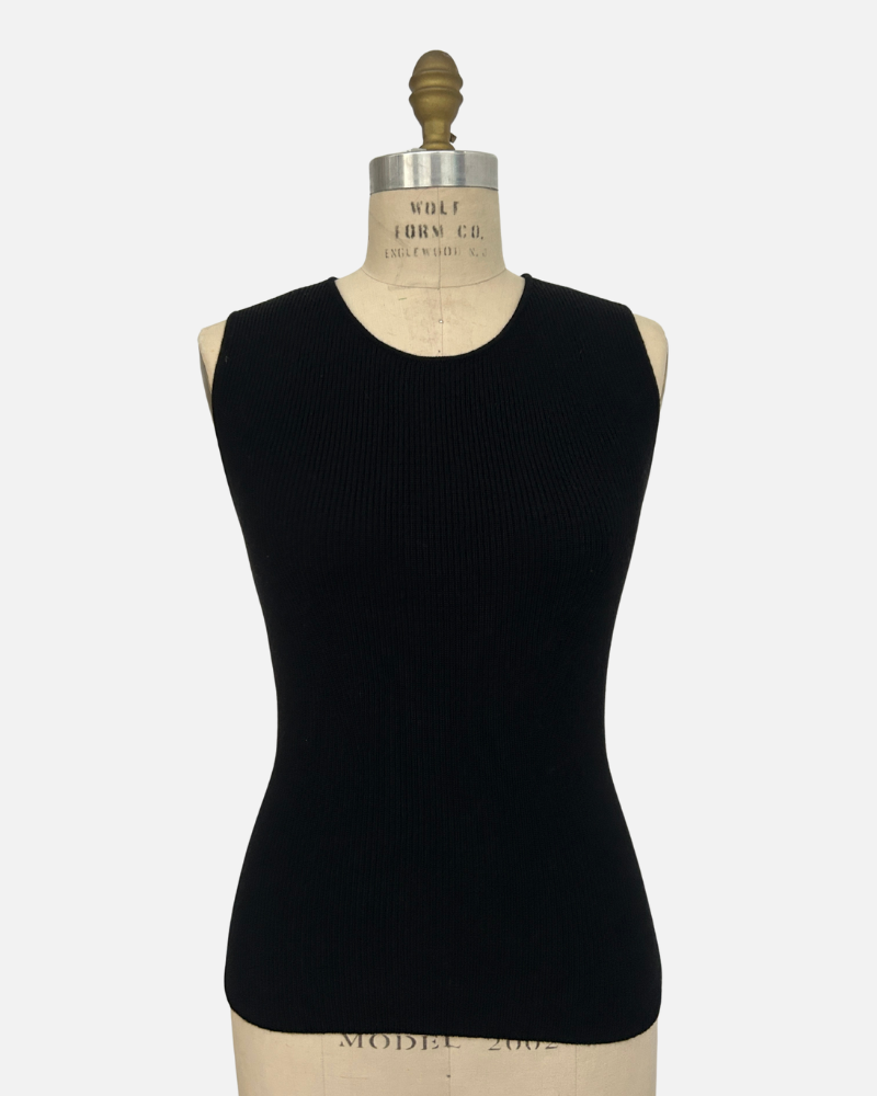 CASHMERE SHORT BUTTON FRONT CARDIGAN WITH TANK: BLACK