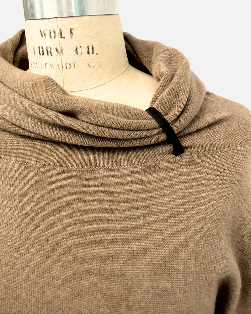 COWLNECK TUNIC  W/ BELT, TOBACCO