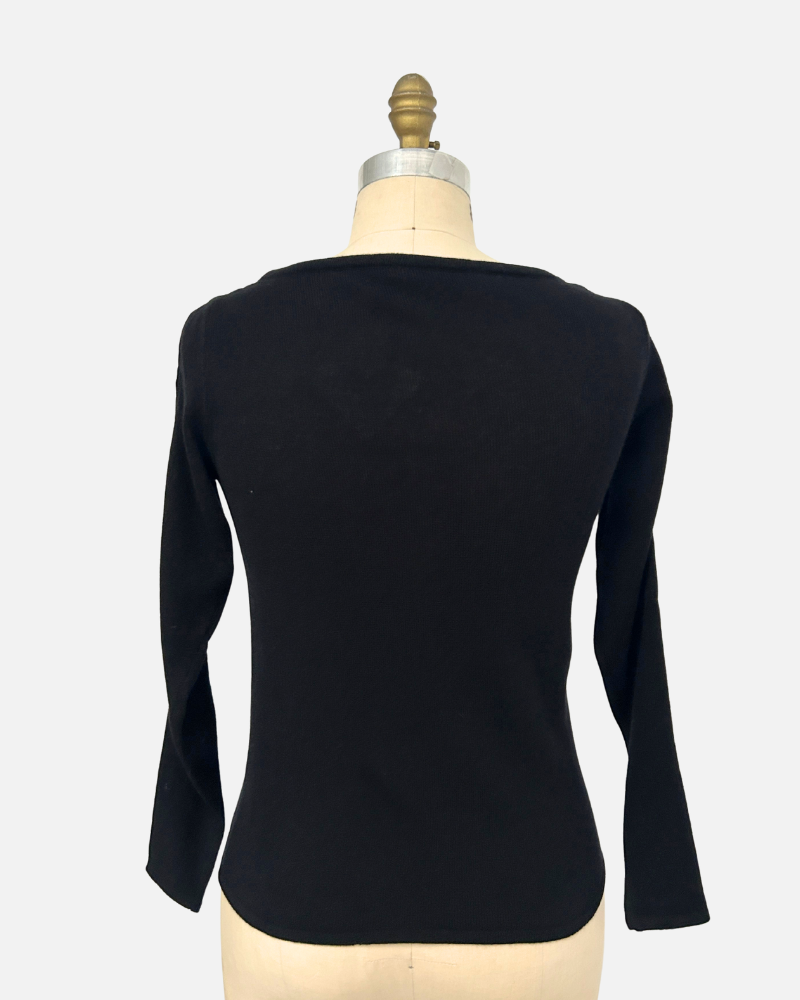 CASHMERE CREWNECK W/ VELVET DETAIL: BLACK