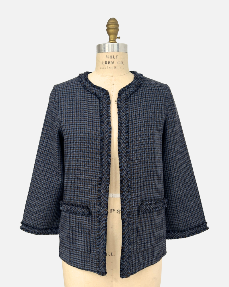 OPEN JACKET WITH POCKETS AND FRINGES EDGES: NAVY PLAID