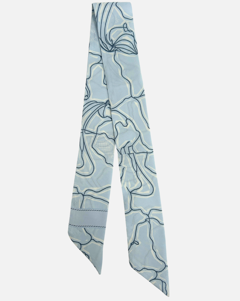 SILK TWILLY: WELLINGTON PRINT: LIGHT BLUE- 32" x 3"