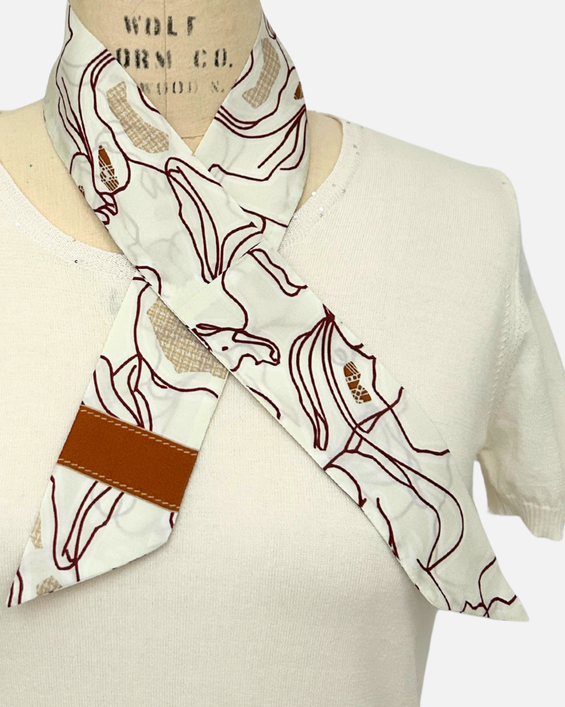 SILK TWILLY: WELLINGTON PRINT: BEIGE- 32" x 3"