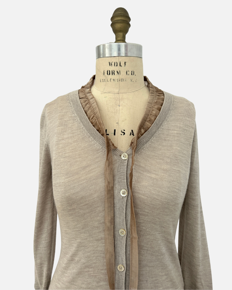 CARDIGAN WITH SILK RUFFLE INSET: BEIGE: SMALL SUPERFINE CASHMERE