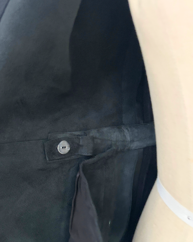 LEATHER FRONT JACKET: BLACK