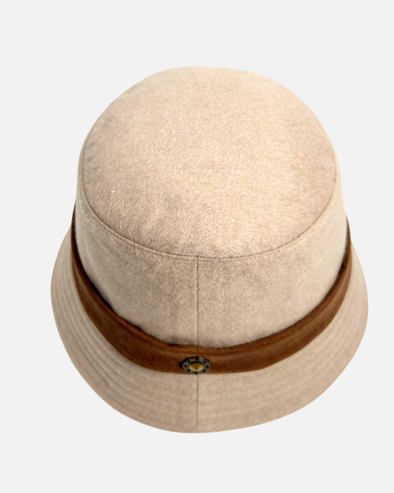 CASHMERE BUCKET HAT: BEIGE