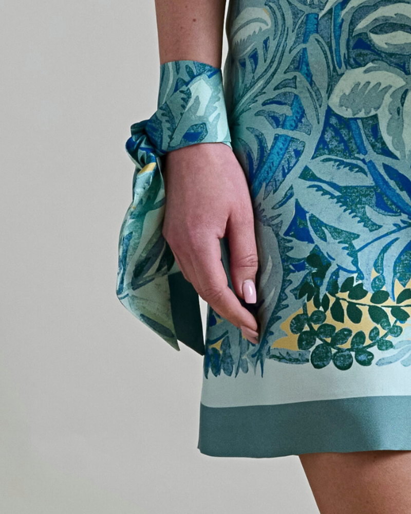 SILK TWILLY: CORSICA GREEN - 32" x 3"