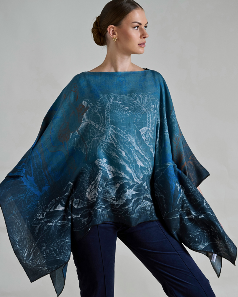 CASHMERE PRINTED PONCHO: SAFARI: BLUE