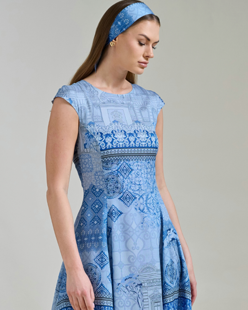 SILK TWILLY: SEVILLE BLUE 32" x 3"