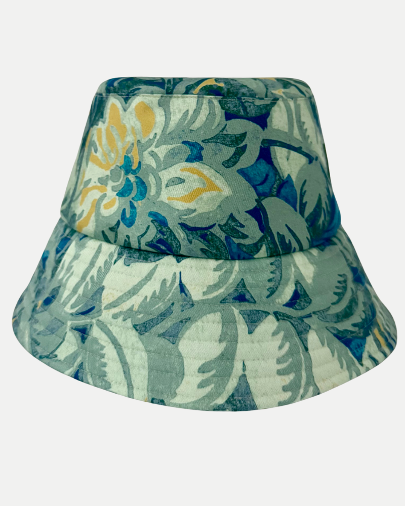 PRINTED SILK BUCKET HAT: CORSICA: GREEN