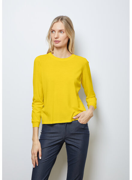 SUPERFINE LIGHT WEIGHT CREW SWEATER: YELLOW