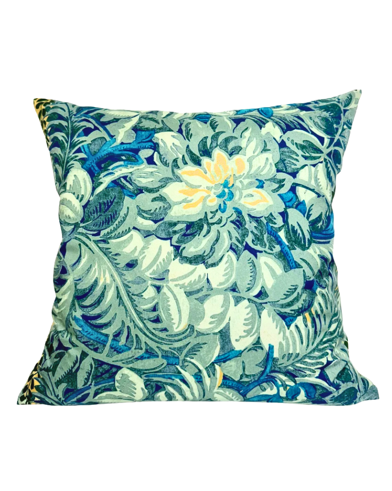 SILK PILLOW CORSICA GREEN: 21" X 21"