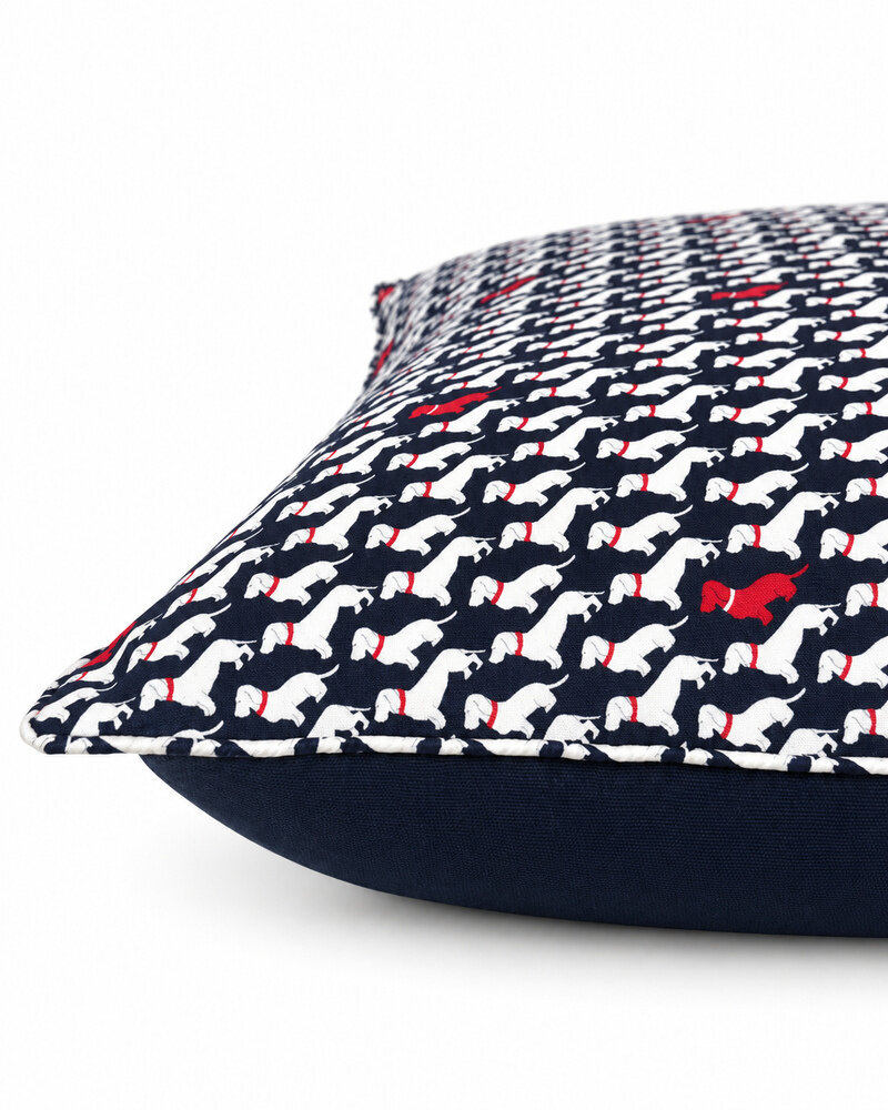SILK QUILTED PILLOW: BASSET: NAVY BLUE  21"X21"