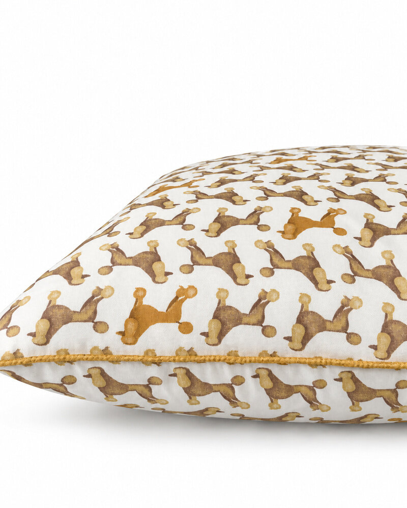 SILK QUILTED PILLOW: BASSET: BEIGE 21"X21"