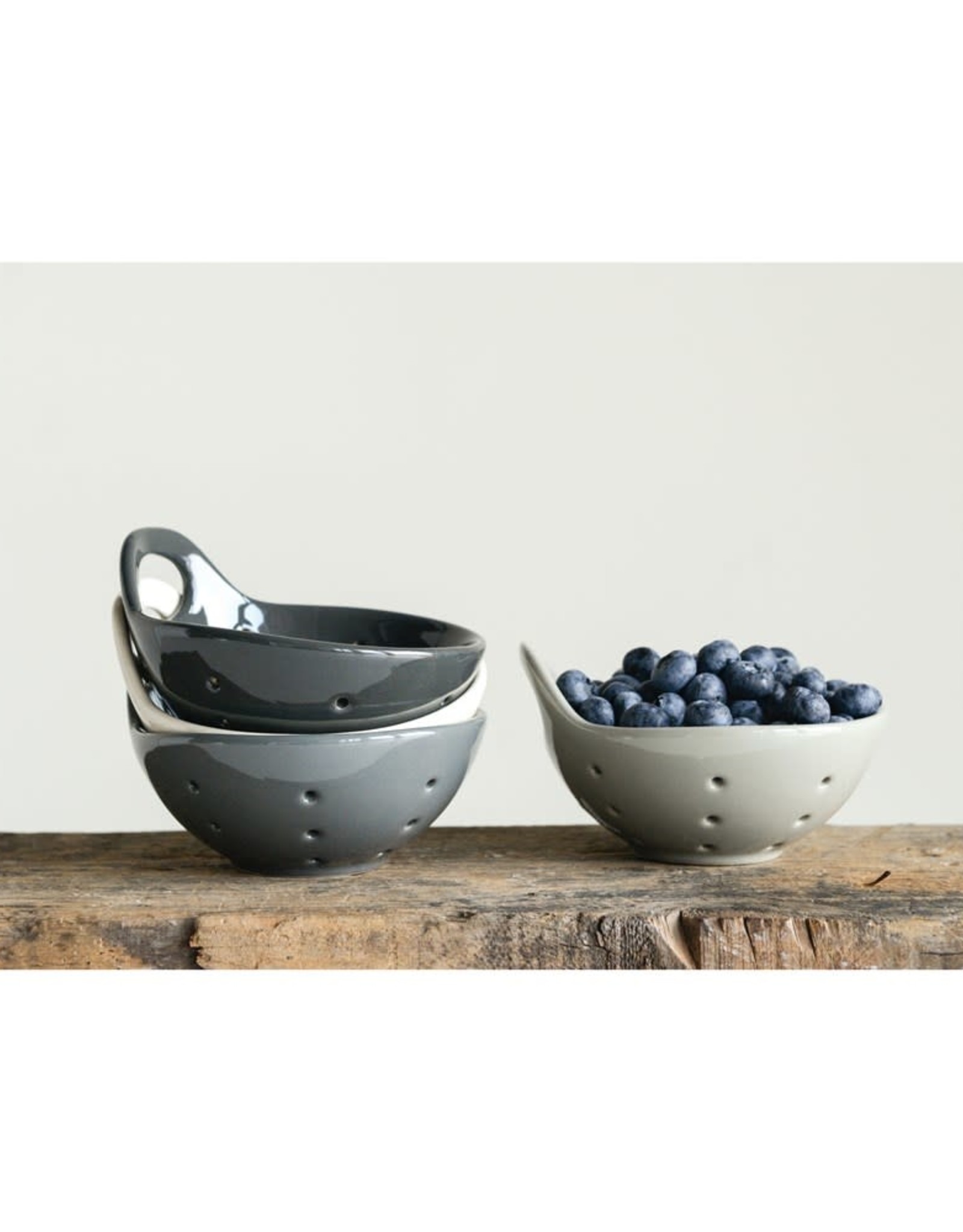 Stoneware Berry Bowl, 4 Colors