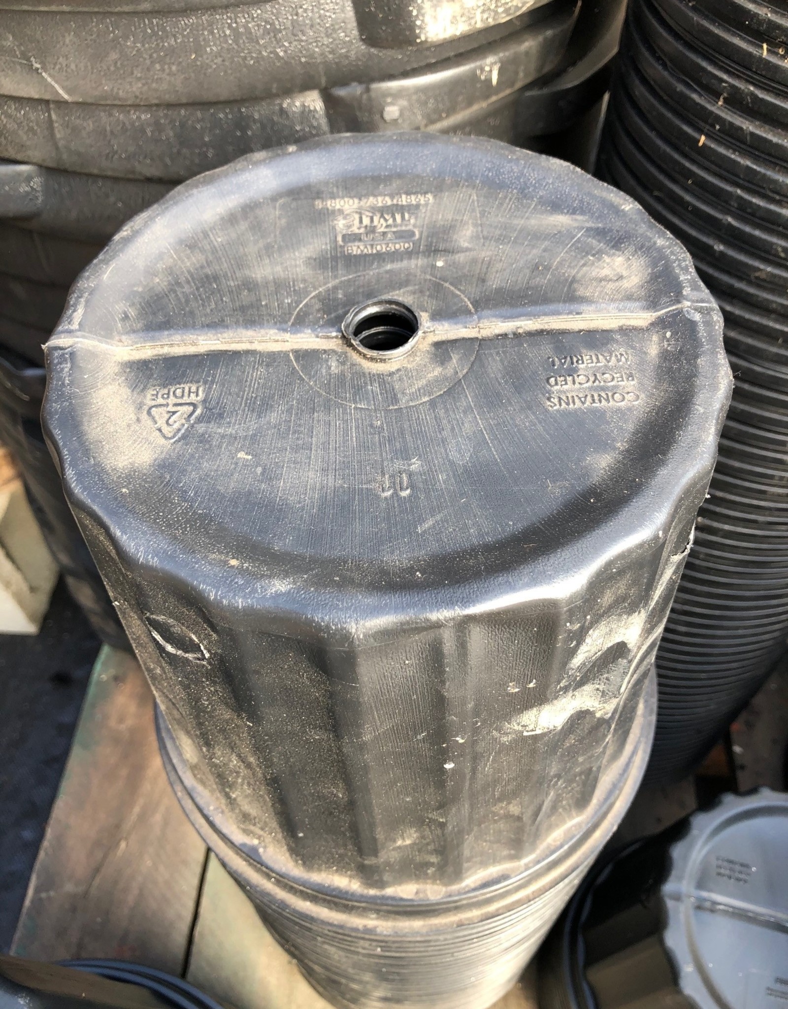 Blow Mold 0600 Nursery Pot  1.6 gal 60/cs (classic 600)sub c900
